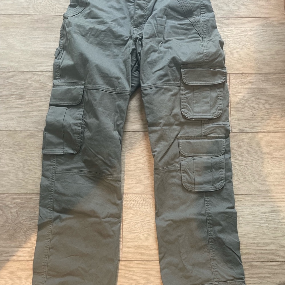 Abercrombie & Fitch Curve Love 2S women’s Cargo Pants in Olive